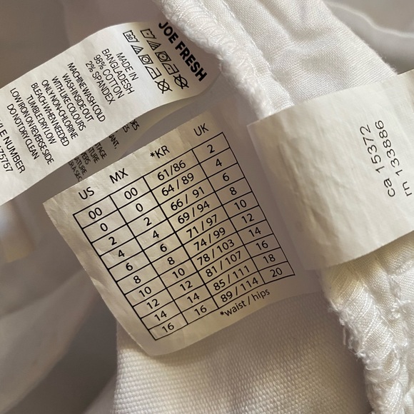 JOE FRESH Classic White Shorts - Picture 7 of 9